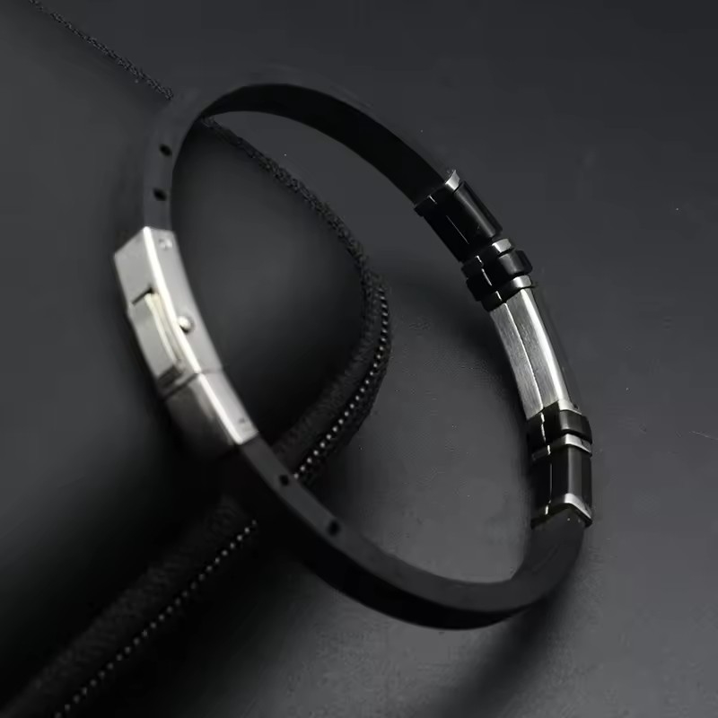 Stainless Steel Soft Rubber Bracelet with Carbon Fiber Plate Punk Style White Setting CZ Silicone Luxury Men's Jewelry